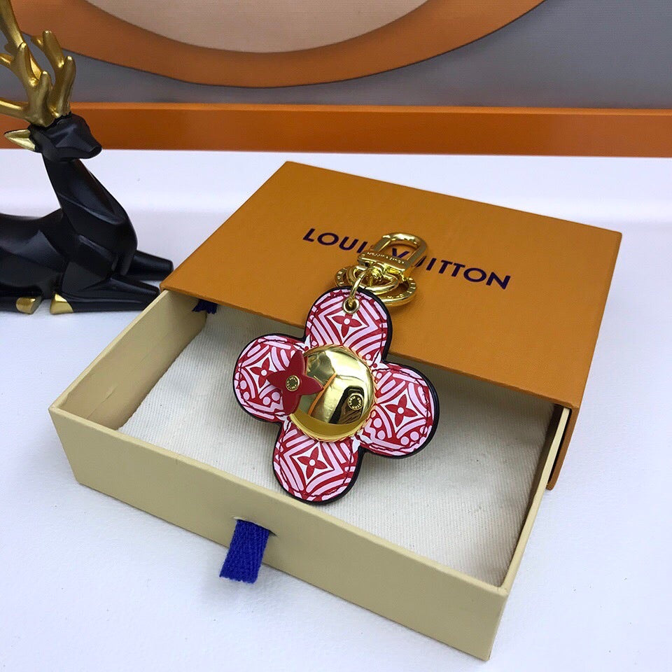 GLM - Top Quality Keychains LUV 018