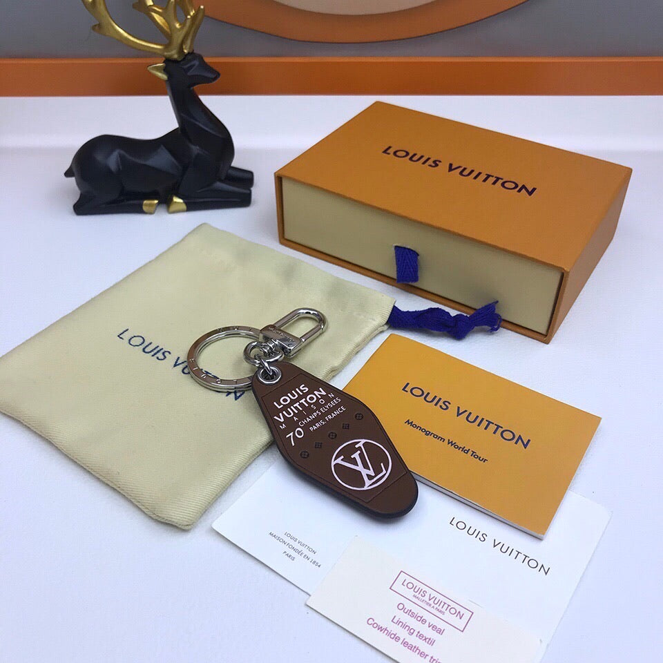 GLM - Top Quality Keychains LUV 008