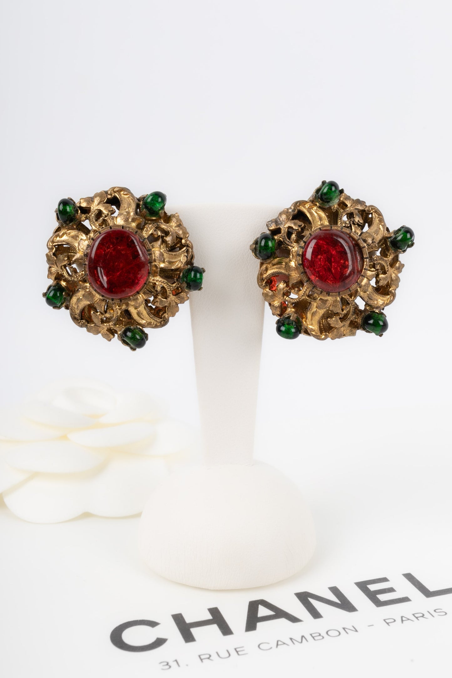 Boucles d'oreilles Chanel Ã©poque Coco