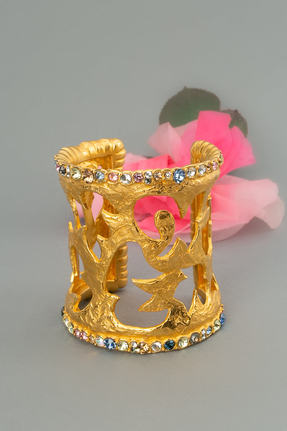 Manchette Christian Lacroix