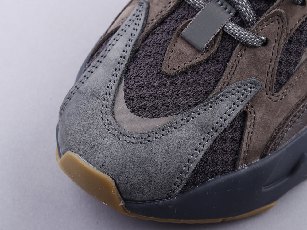 GLM - Yzy 700 Geode Sneaker