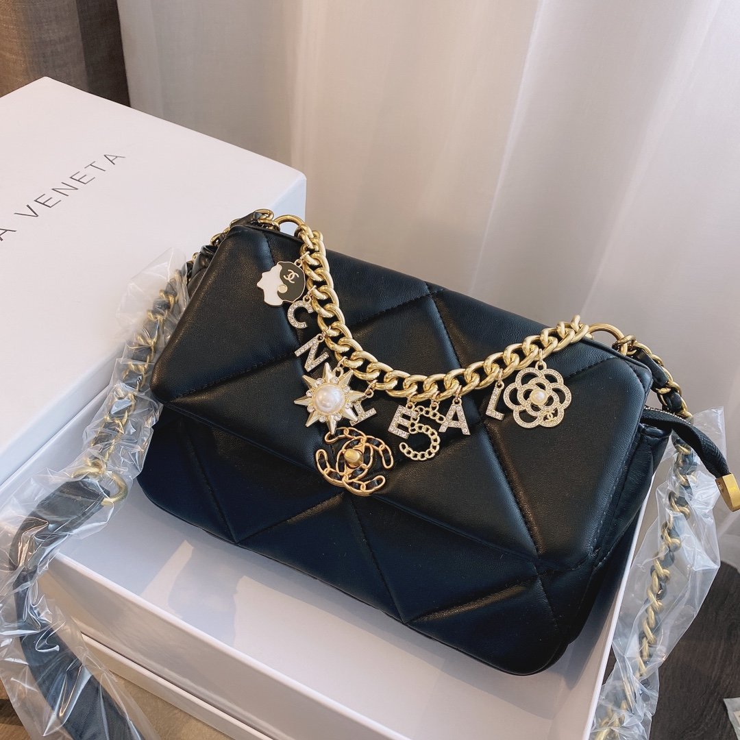Designer bags by Chanel 064