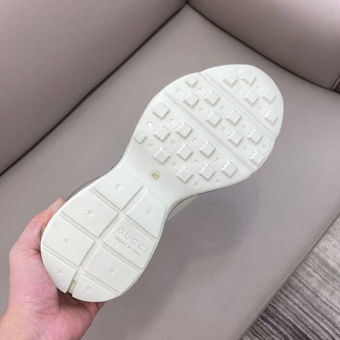 GLM-GCI  Rhyton Interlocking Disk Sneaker 056