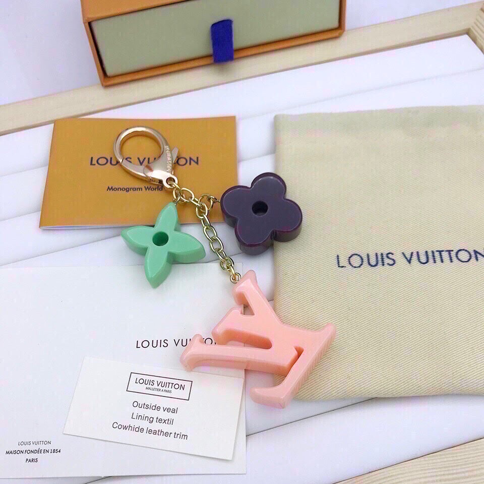 GLM - Top Quality Keychains LUV 034