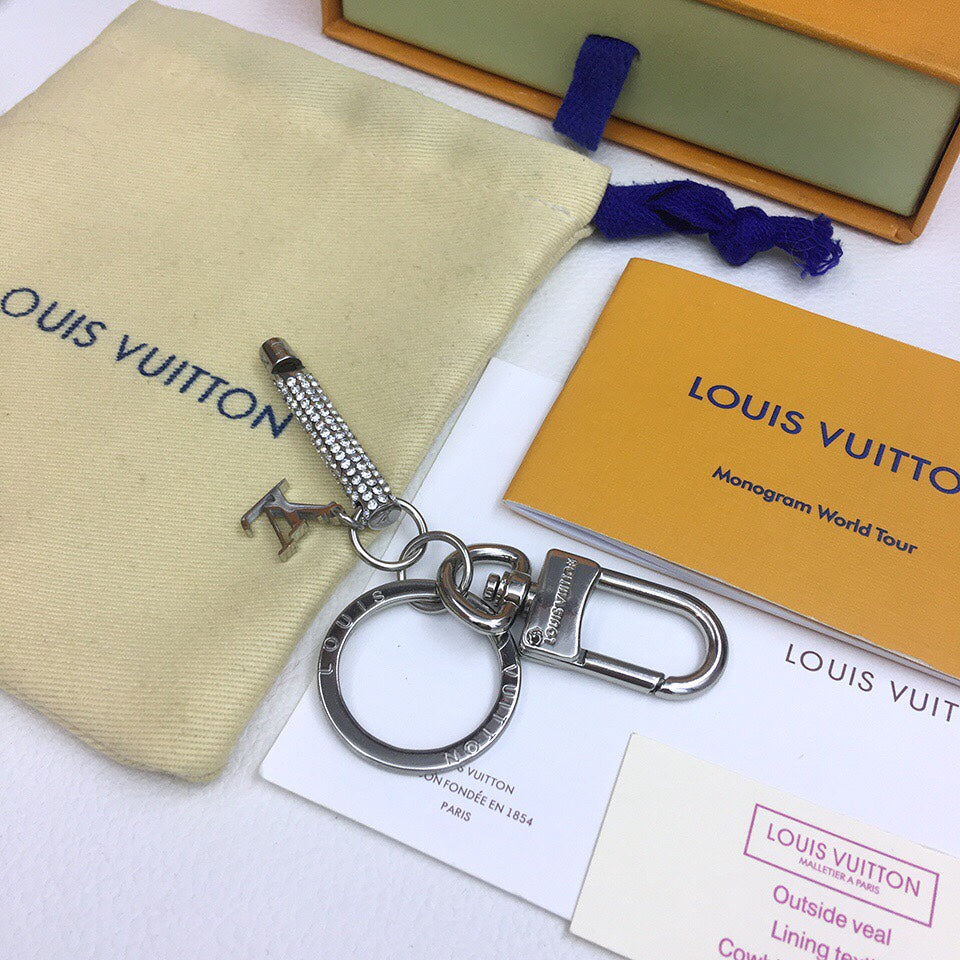 GLM -Top Quality Keychains LUV 072