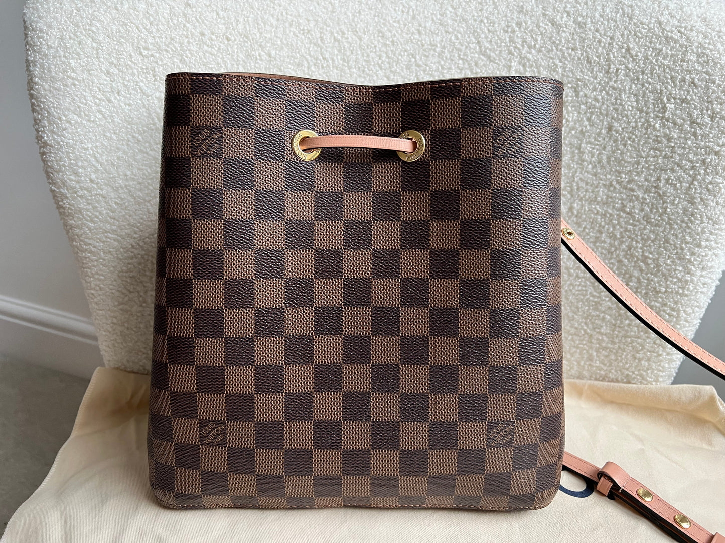 Louis Vuitton Neo Noe Monogram Rose Poudre (RRP £1,560)