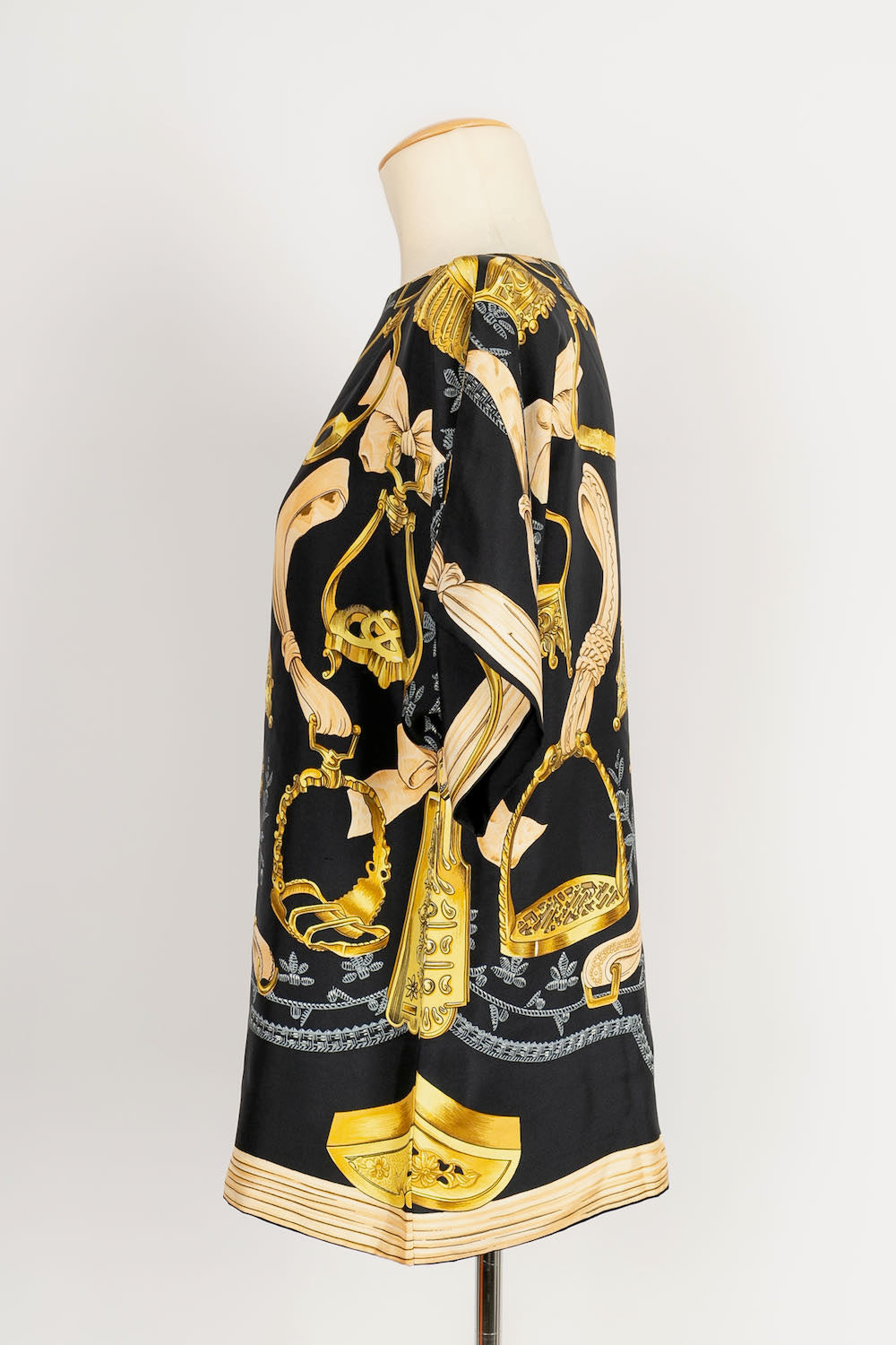 Haut en soie HermÃƒÆ’Ã‚Â¨s