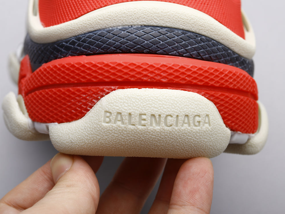 GLM - Bla Triple S Gray and Red Sneaker