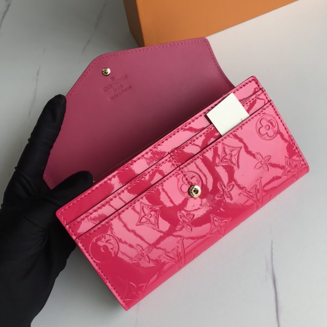 GLM - Top Quality Wallet LUV 004