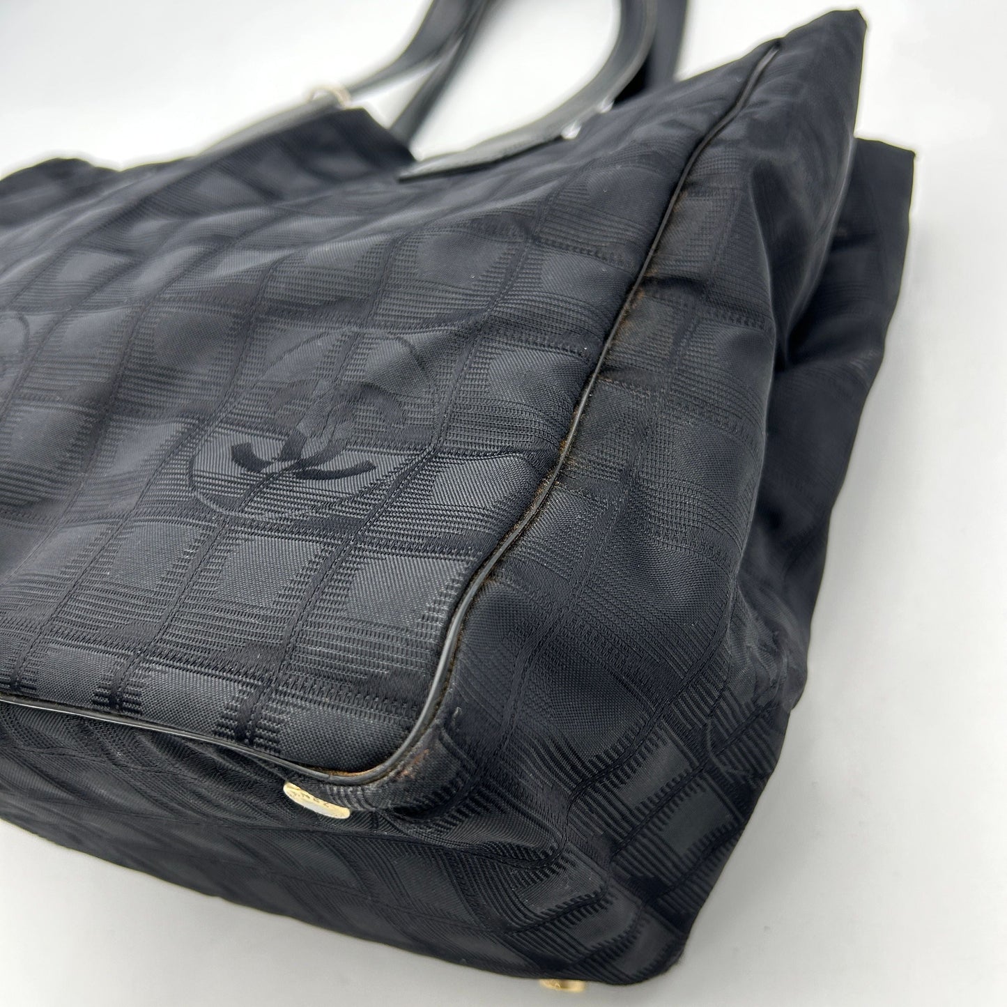 Pre-owned Chanel Tote Bagtravel Line Nylon Black  WD459597
