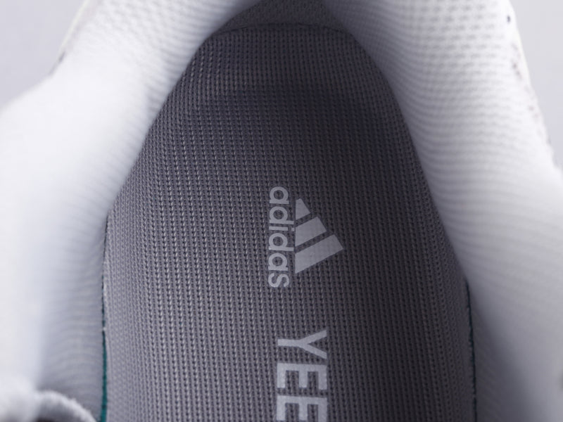 GLM - Yzy 700 Static Sneaker