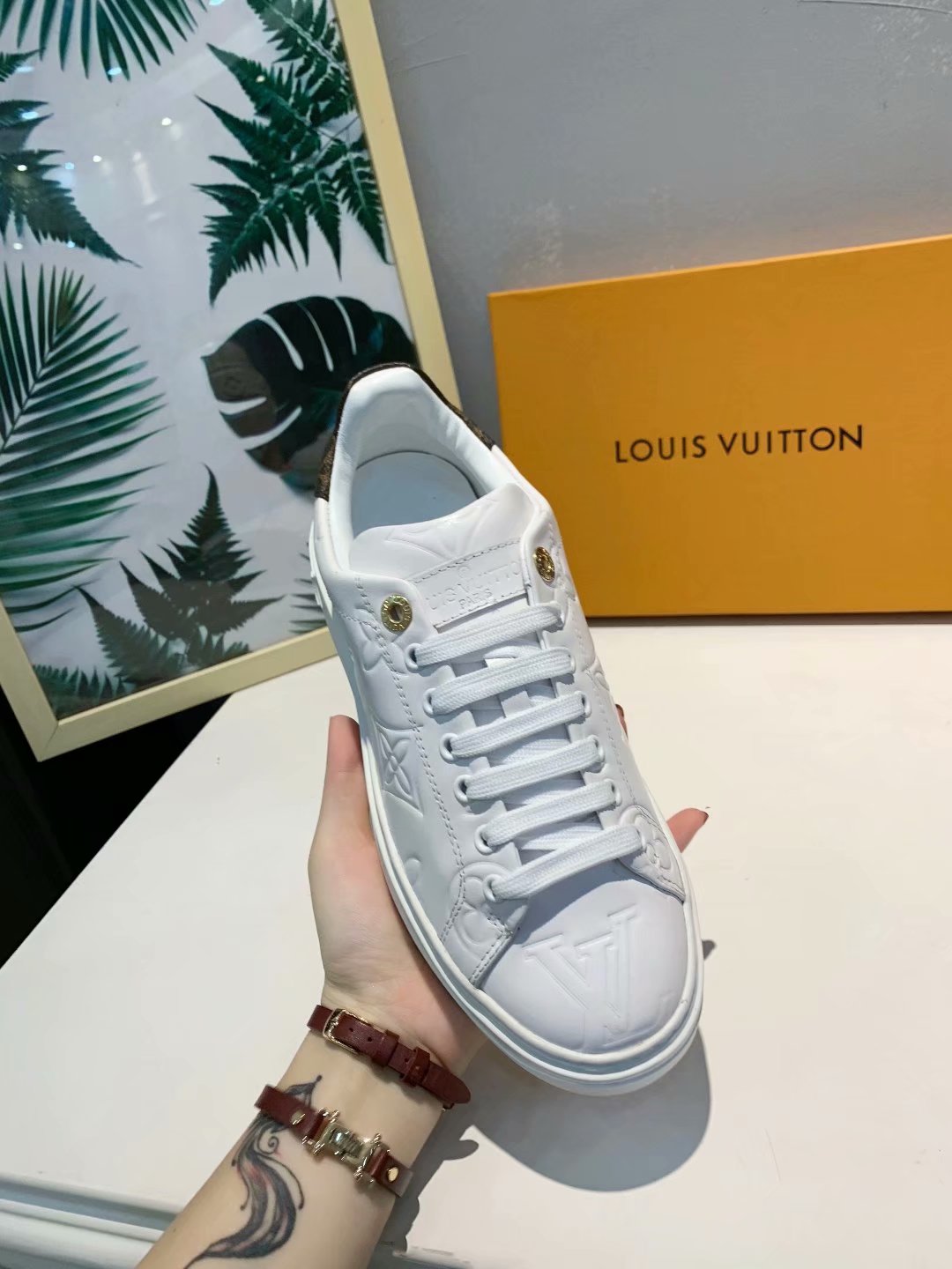 GLM - Top Quality Luv Sneaker 219