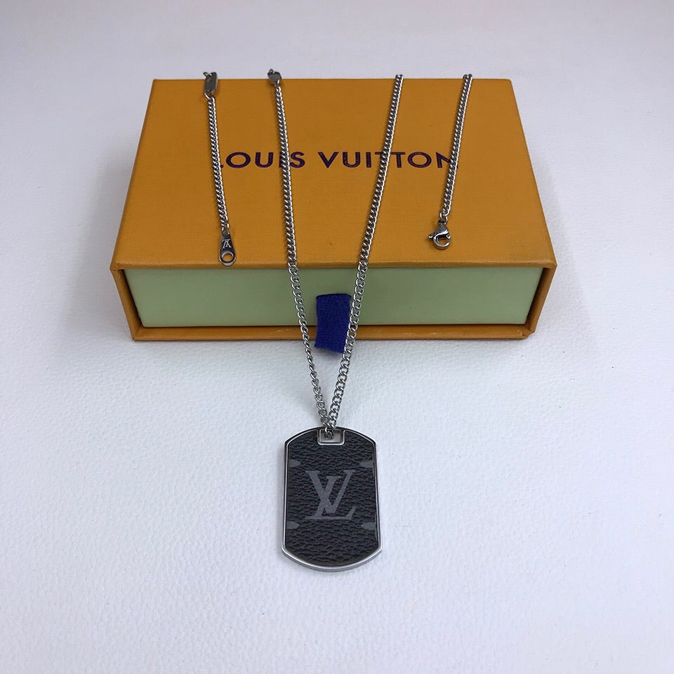 GLM - Top Quality Necklace LUV010
