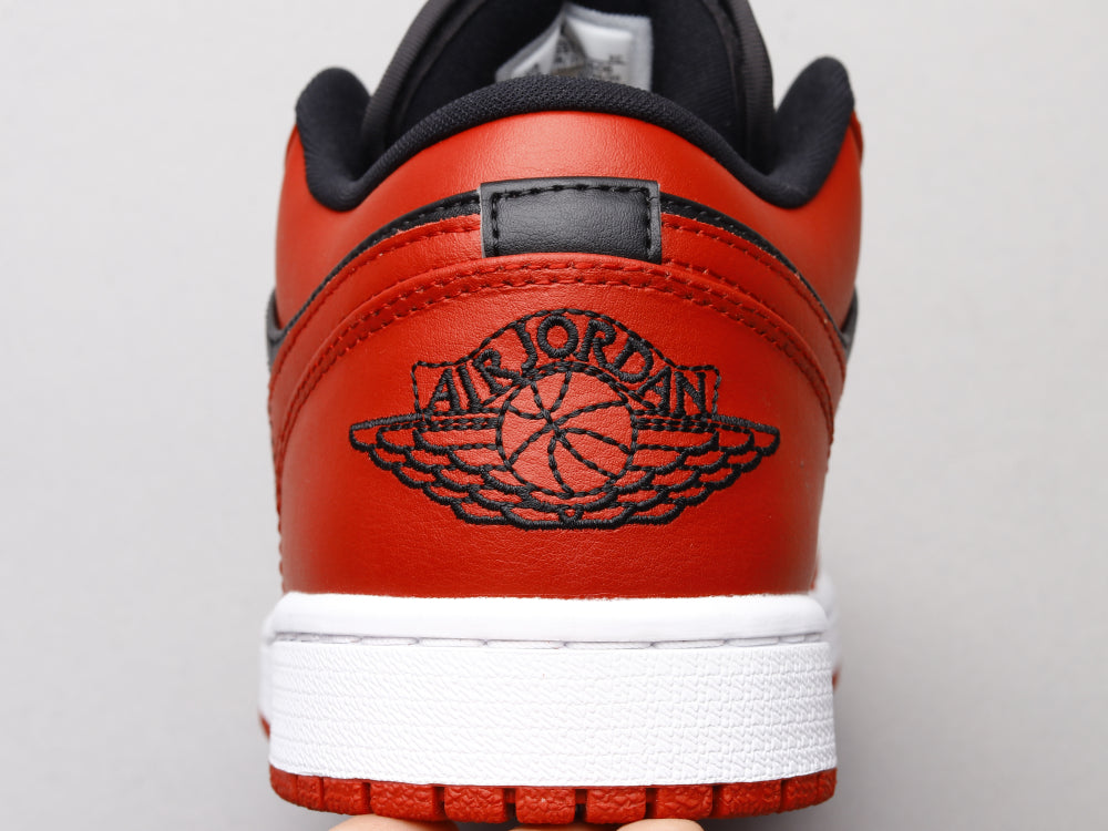 GLM - AJ1 Reverse black and red forbidden to wear