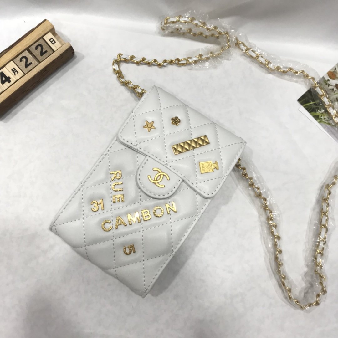 Designer bags by Chanel 231