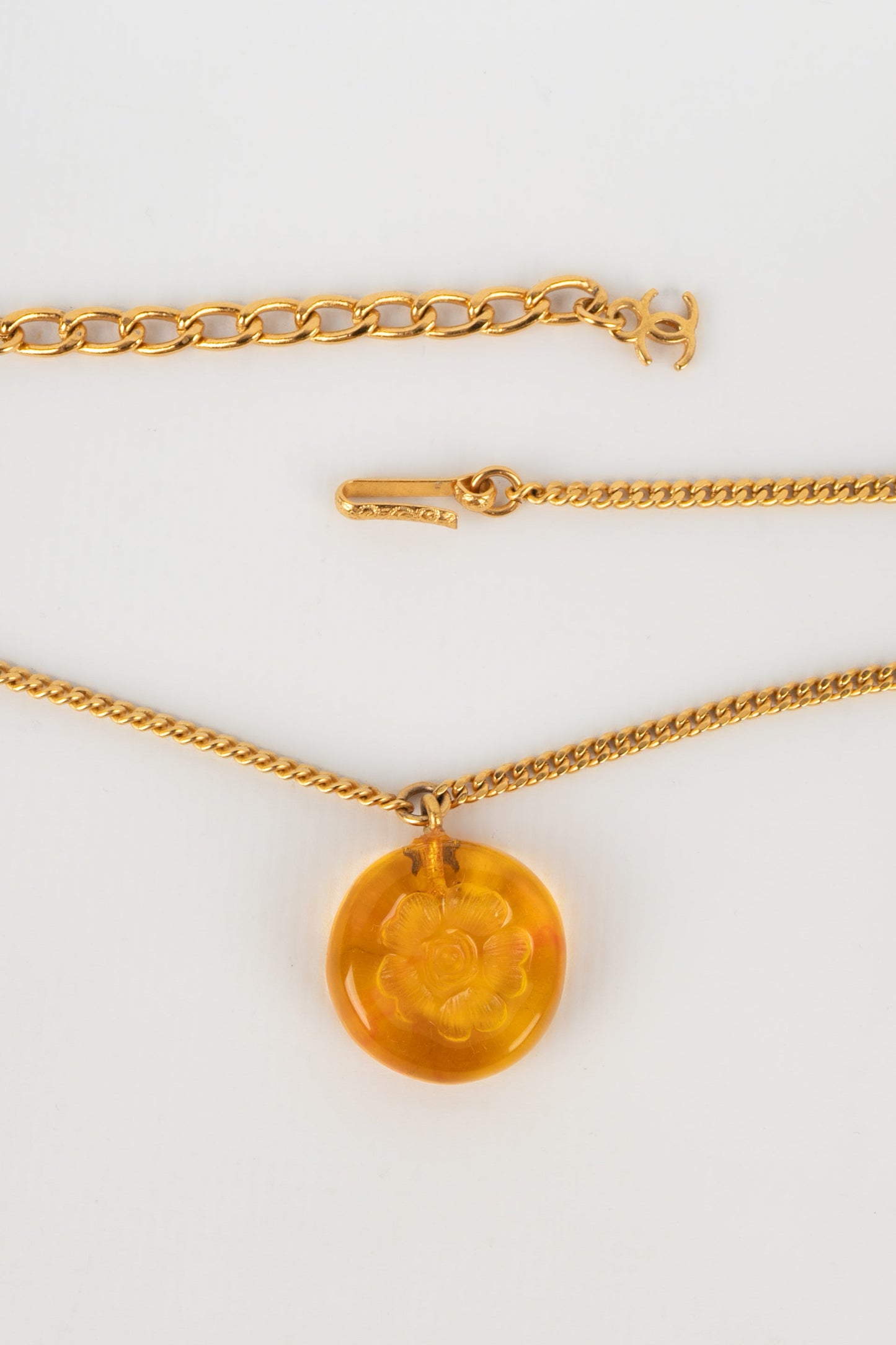 Collier camÃƒÆ’Ã‚Â©lia Chanel