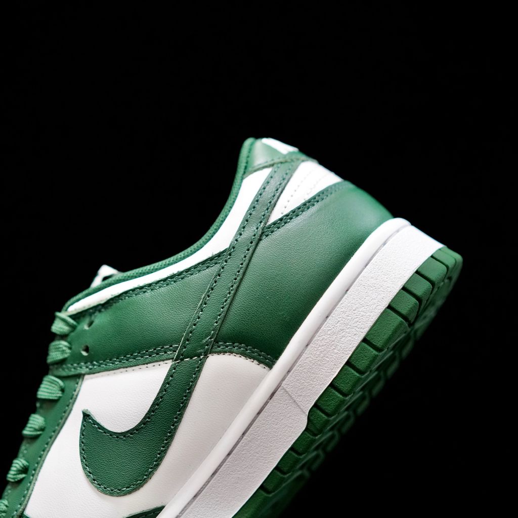 GLM - NKE Varsity Green green