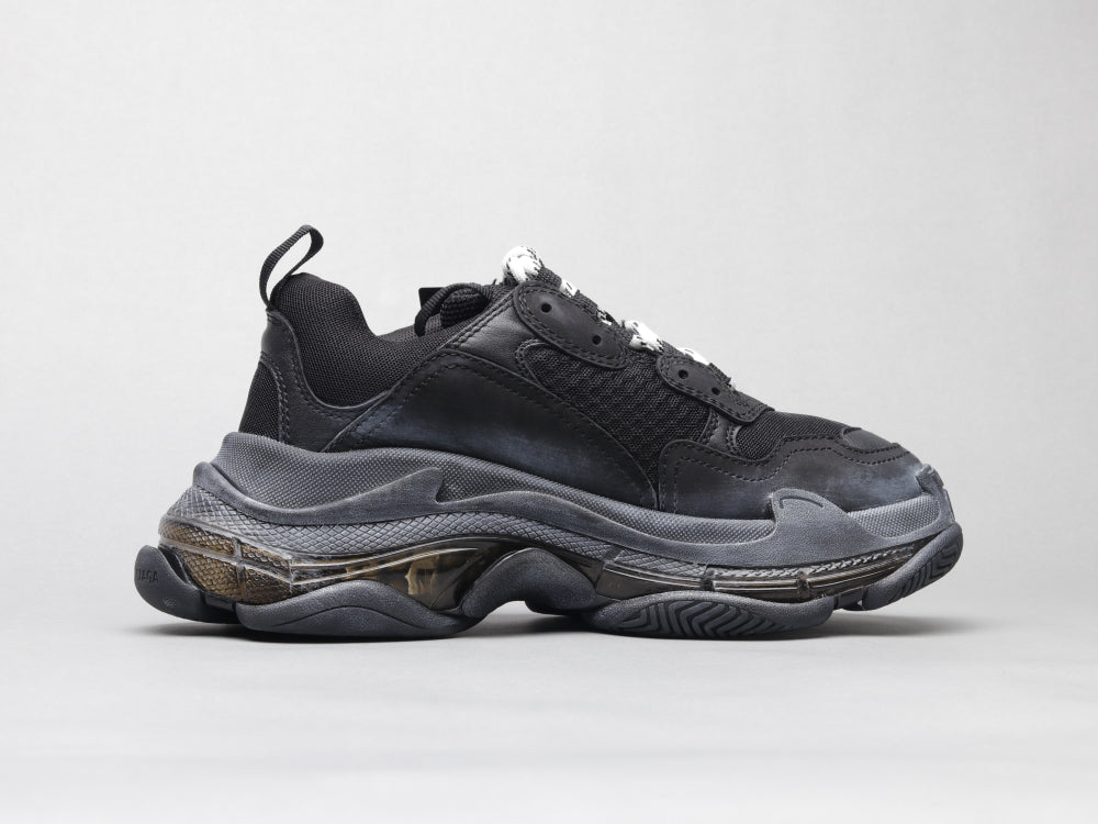 GLM - Bla Triple S Air Cushion Black Sneaker