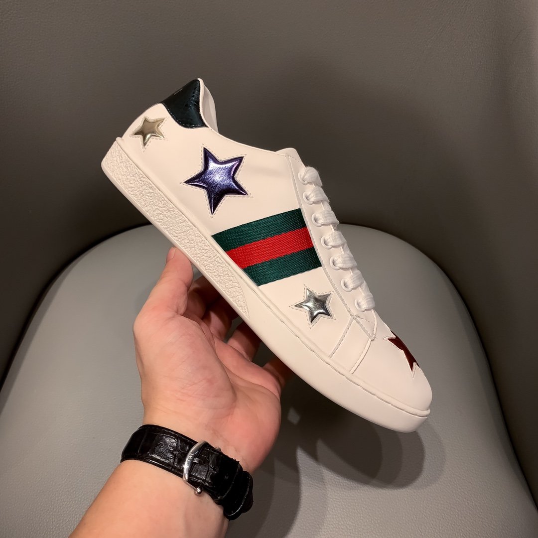 GLM-GCI  ACE LEATHER SNEAKER WITH  STAR 109