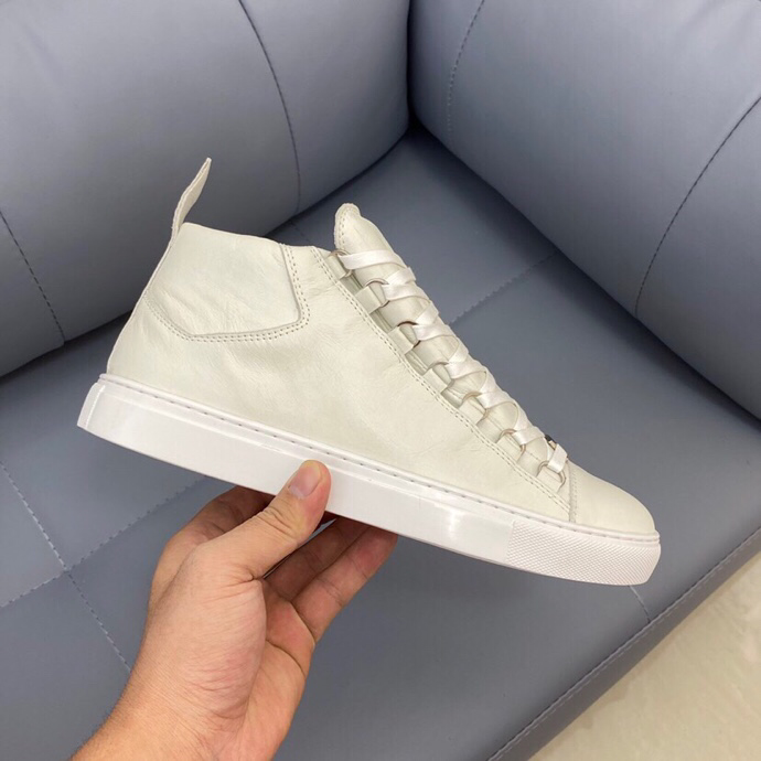 GLM - Bla Classic Arena Creased Silhouette ResurfaGLMs