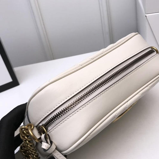 GG Marmont small matelassÃƒÆ’Ã‚Â© shoulder bag white