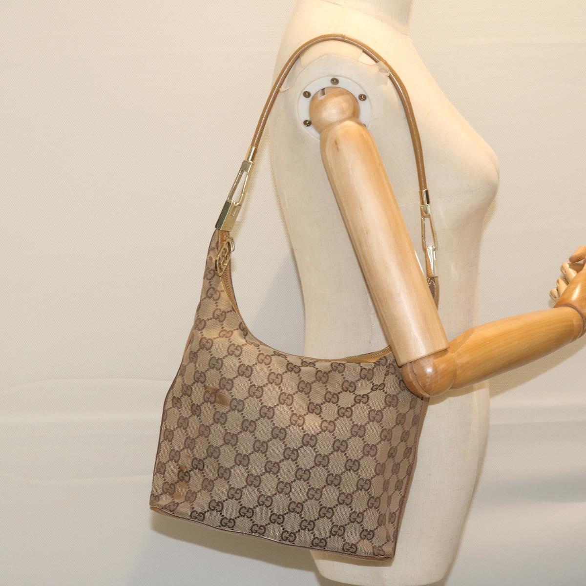 GUCCI GG Canvas Shoulder Bag Beige 001 3814 60888