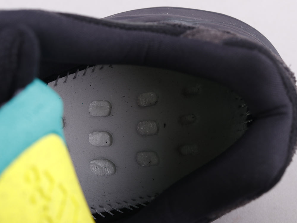 GLM - Yzy 700 Vanta Sneaker