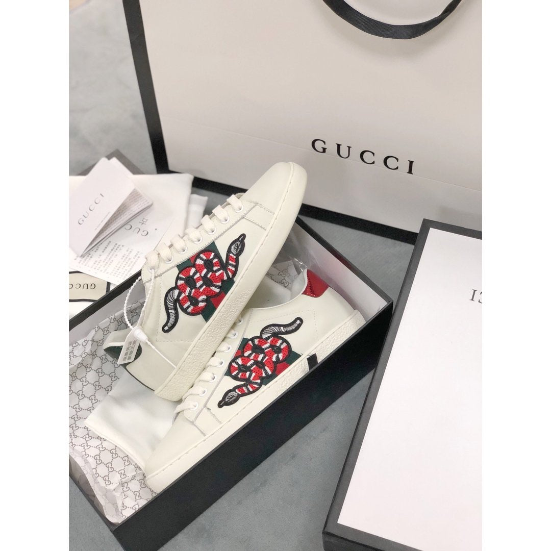 GLM-GCI Embroidered  Ace Sneaker 080