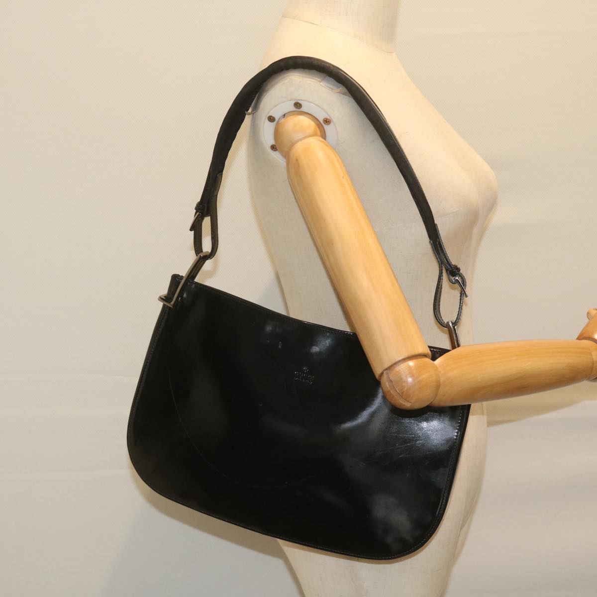 GUCCI Shoulder Bag Enamel Black 001 3193 61342