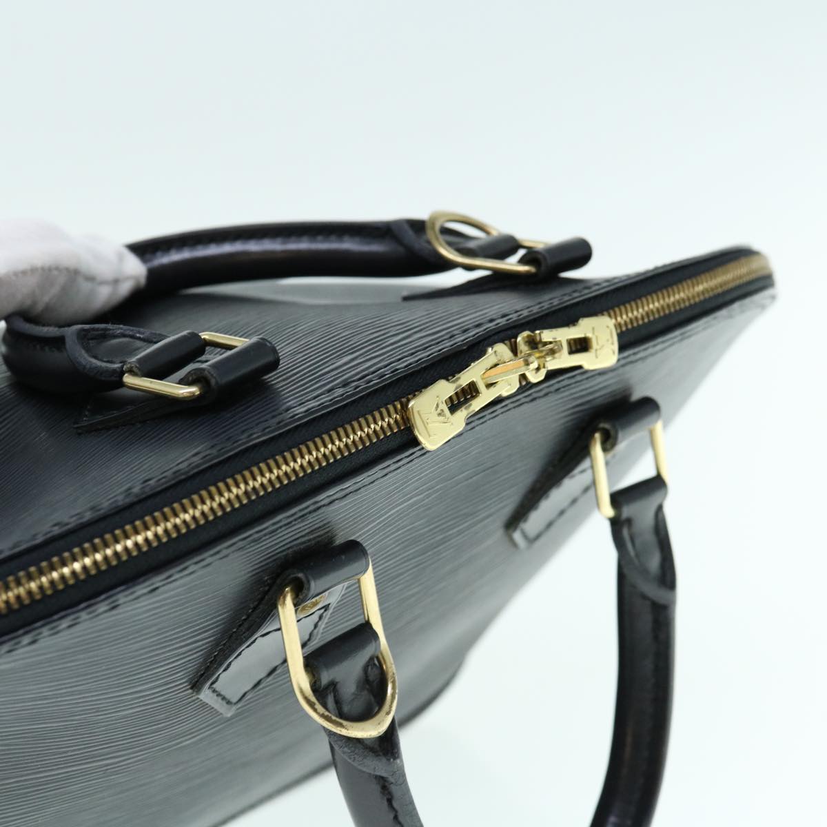 LOUIS VUITTON Epi Alma Hand Bag Black M52142 LV 61606