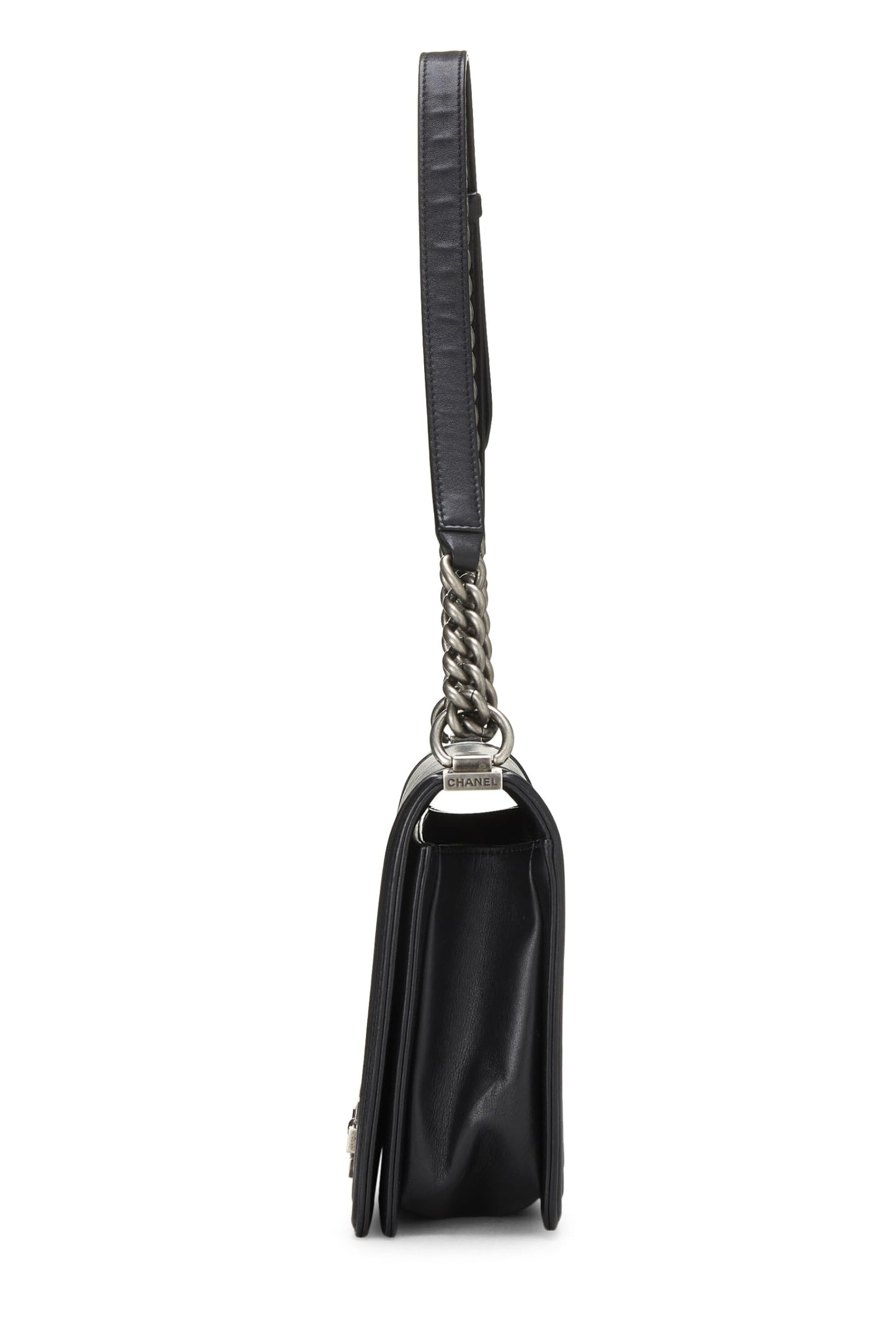 Chanel,  Black Chevron Calfskin Boy Bag Medium, Black