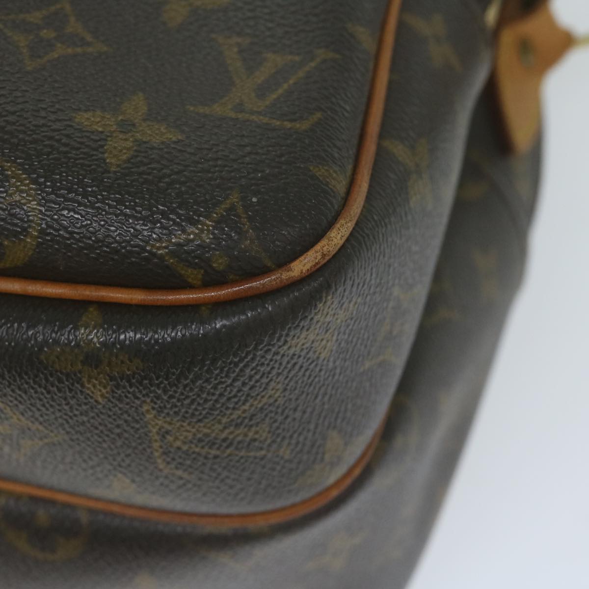 LOUIS VUITTON Monogram Reporter GM Shoulder Bag M45252 LV 62225