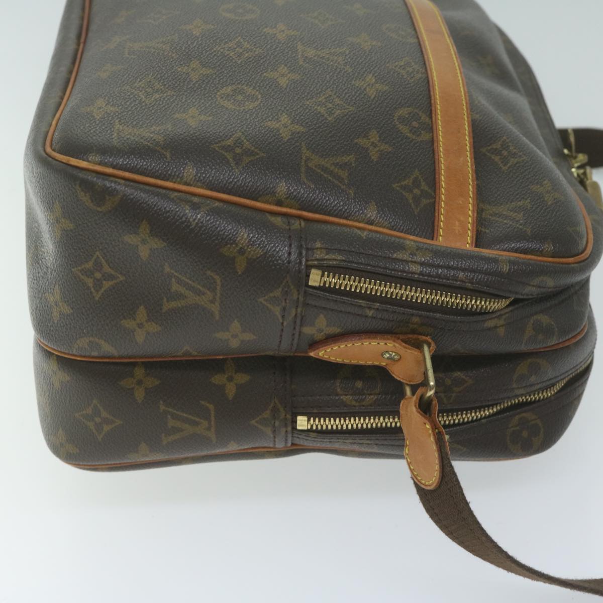 LOUIS VUITTON Monogram Reporter GM Shoulder Bag M45252 LV 62225