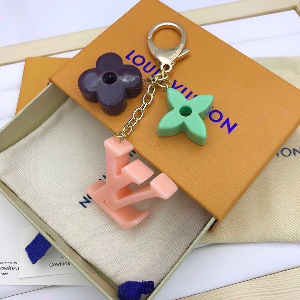 GLM - Top Quality Keychains LUV 034