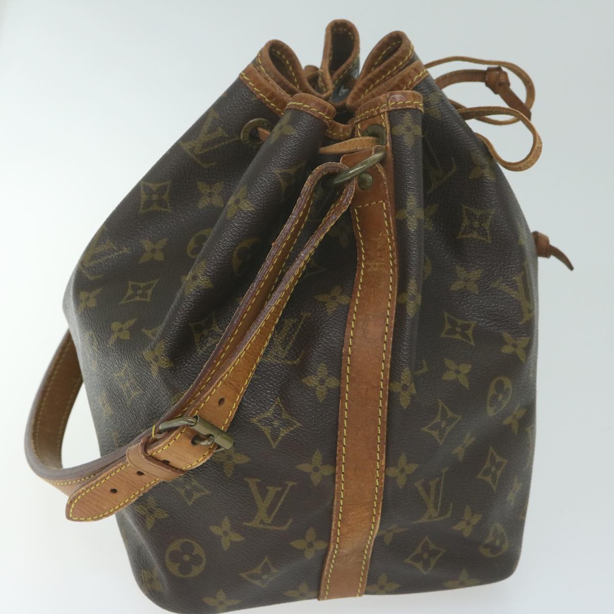 LOUIS VUITTON Monogram Petit Noe Shoulder Bag M42226 LV 62510