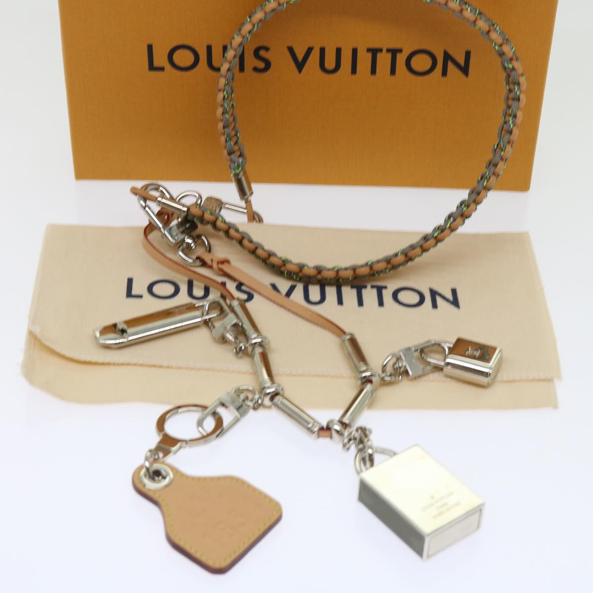 LOUIS VUITTON Collier Survival Necklace Silver LV 62798A