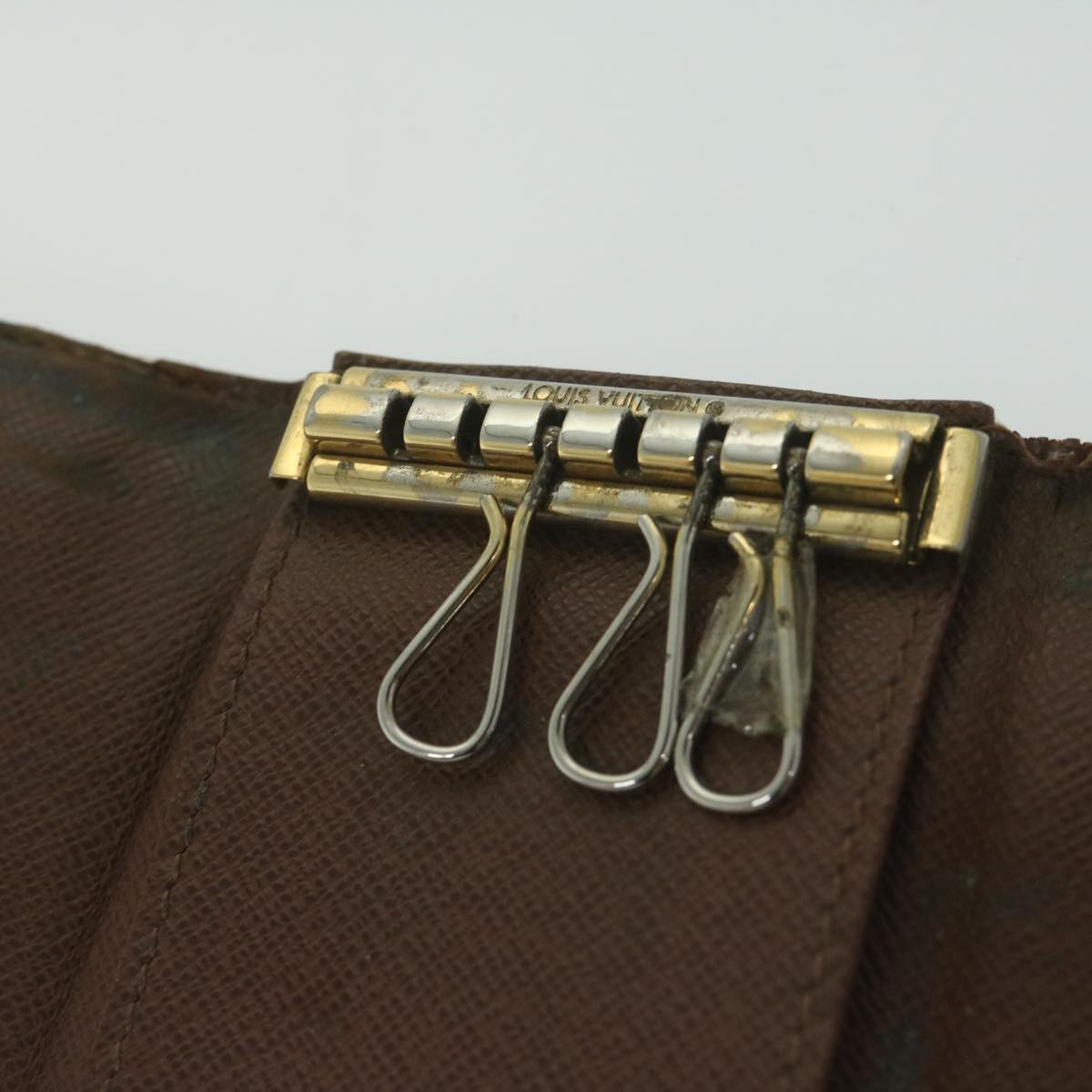 LOUIS VUITTON Epi Monogram Key Case 11 pieces Green Red LV 62872