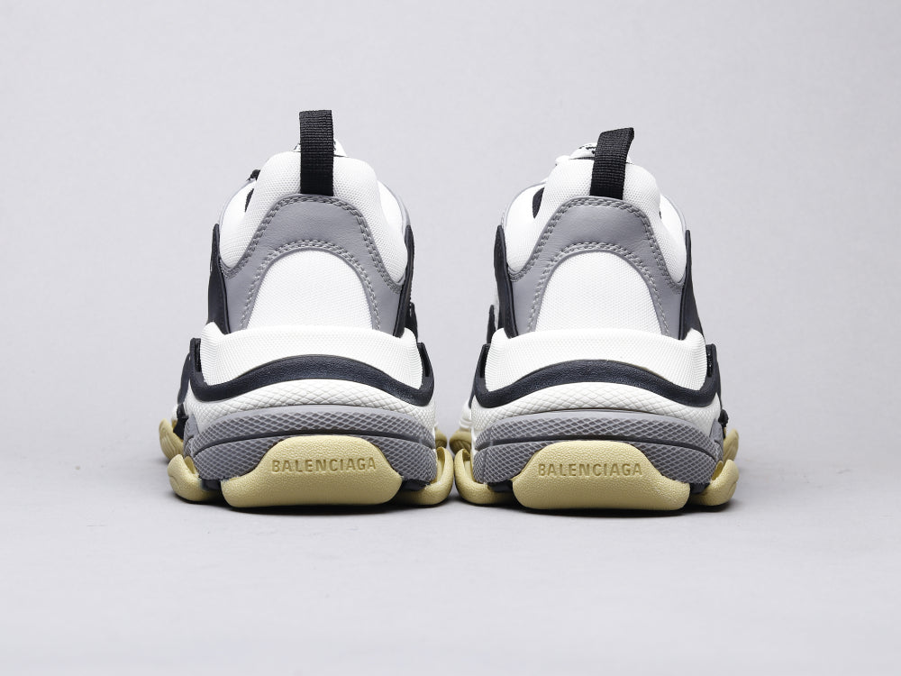 GLM - Bla Triple-S Black And White Sneaker