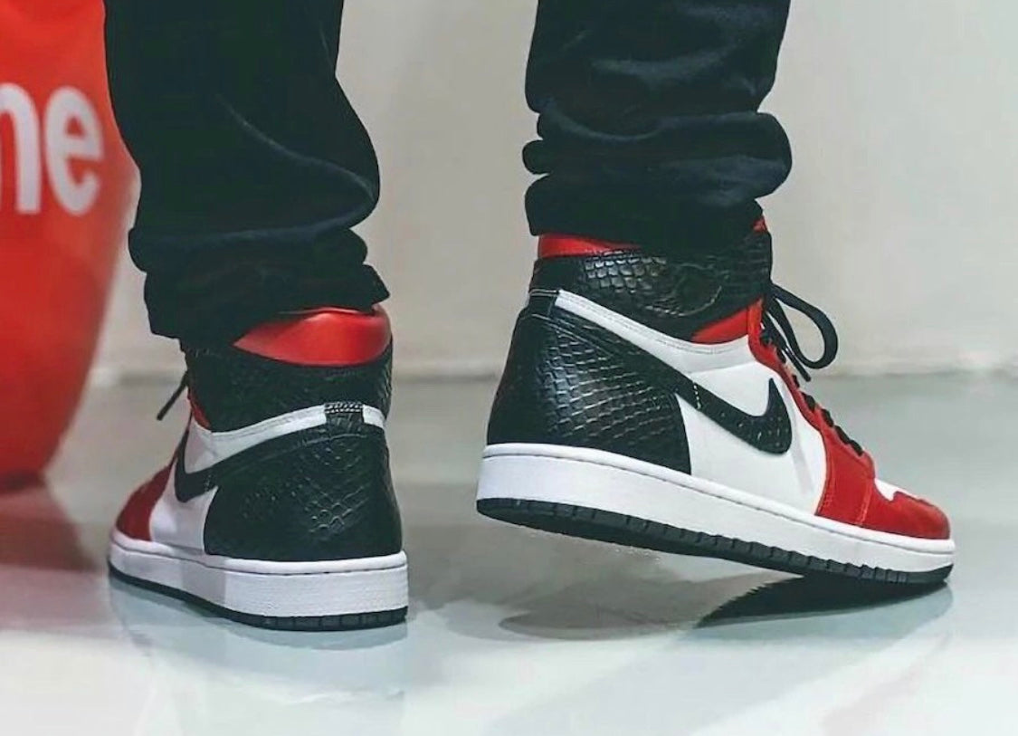 GLM - AJ1 satin snake print