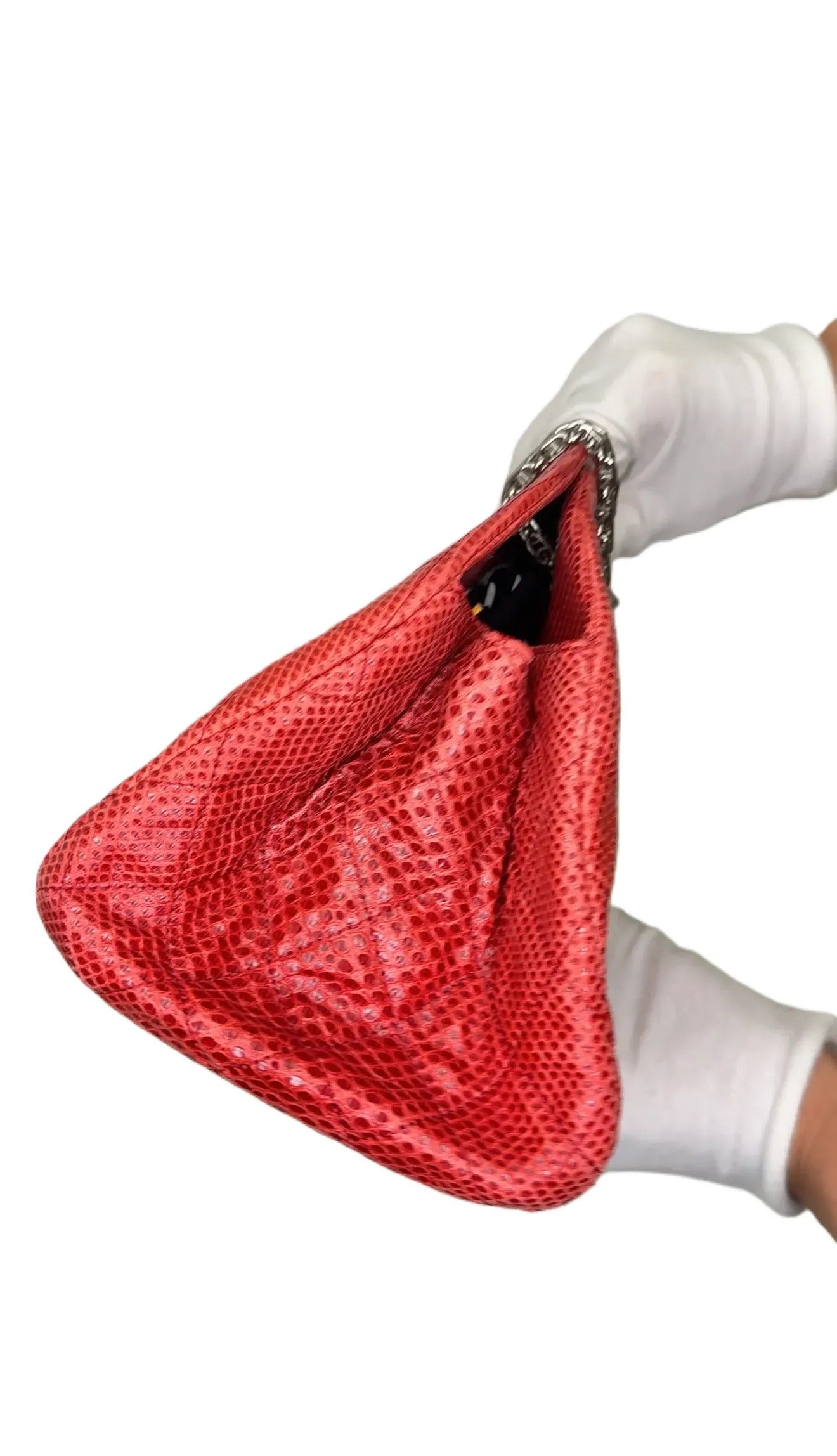 Chanel Red Quilted Lizard Leather Medium B2-19