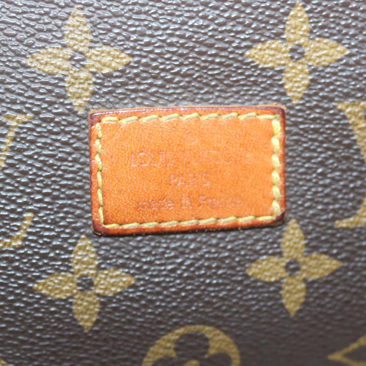 LOUIS VUITTON Monogram Saumur 35 Shoulder Bag M42254 LV 63107