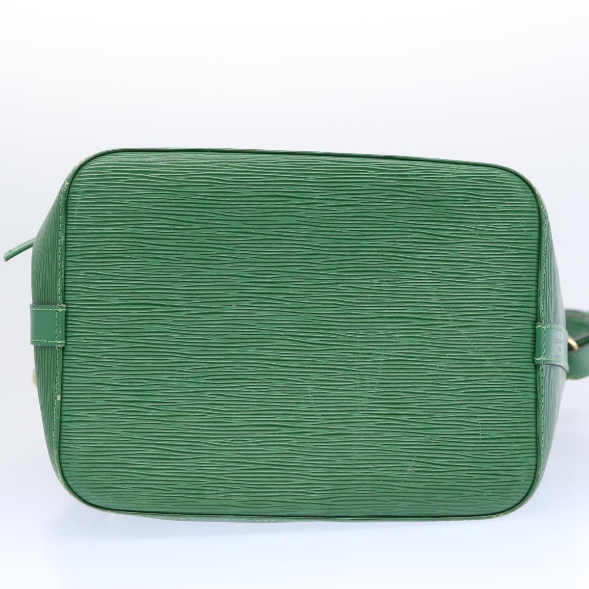 LOUIS VUITTON Epi Petit Noe Shoulder Bag Green M44104 LV 63216