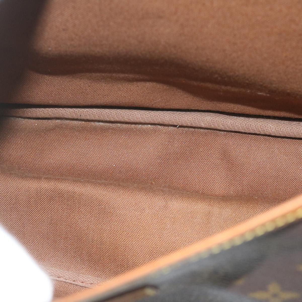 LOUIS VUITTON Monogram Saumur 35 Shoulder Bag M42254 LV 63511