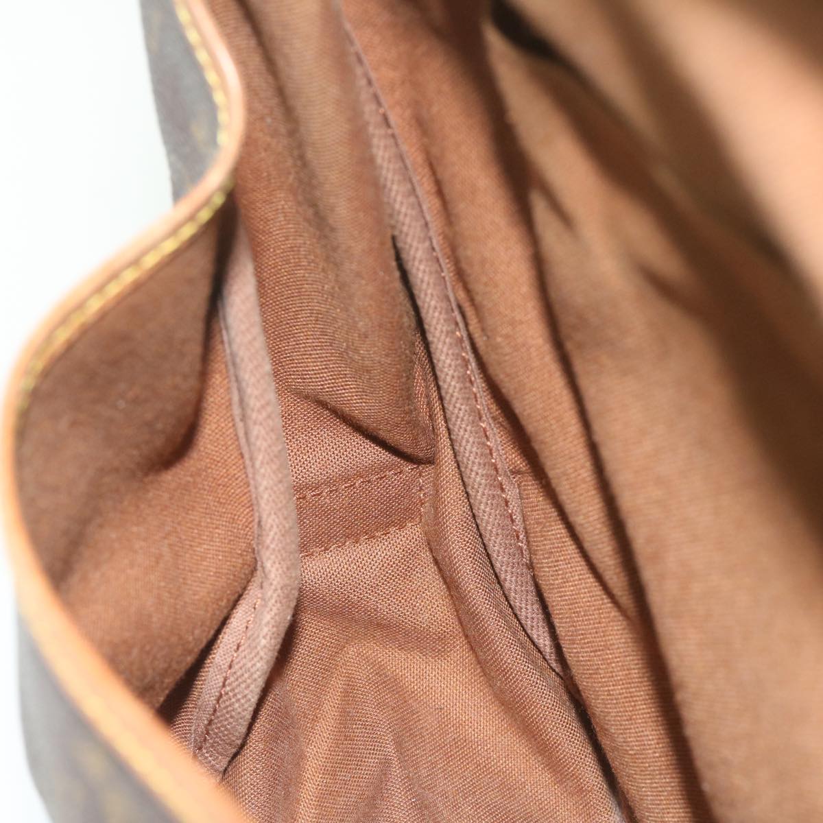 LOUIS VUITTON Monogram Saumur 35 Shoulder Bag M42254 LV 63511