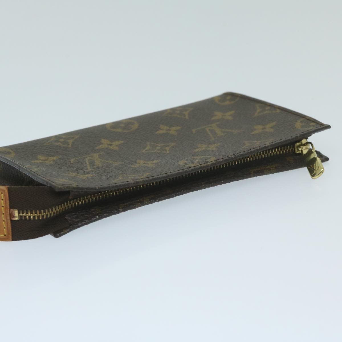 LOUIS VUITTON Monogram Bucket PM Pouch Accessory Pouch LV 63713