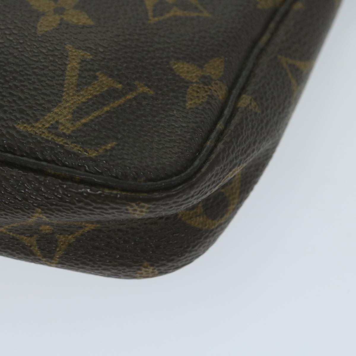 LOUIS VUITTON Monogram Pochette Accessoires Pouch M51980 LV 64017
