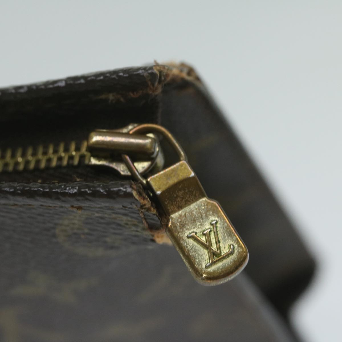 LOUIS VUITTON Monogram Poche Toilette 26 Pouch M47542 LV 64042