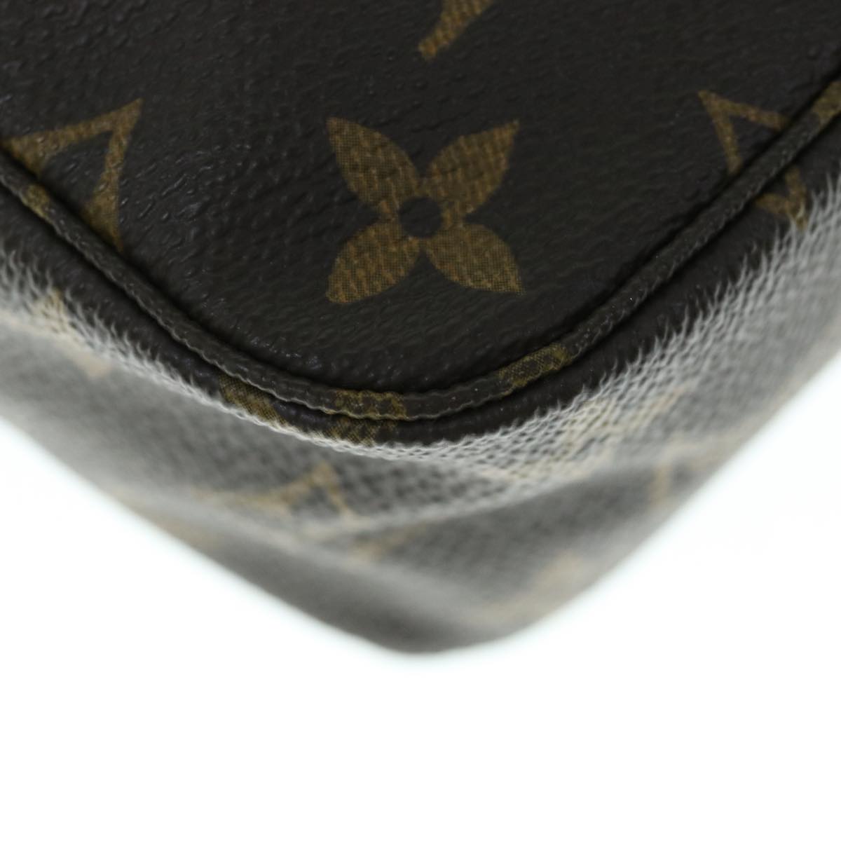 LOUIS VUITTON Monogram Trousse Toilette 23 Clutch Bag M47524 LV 64044A
