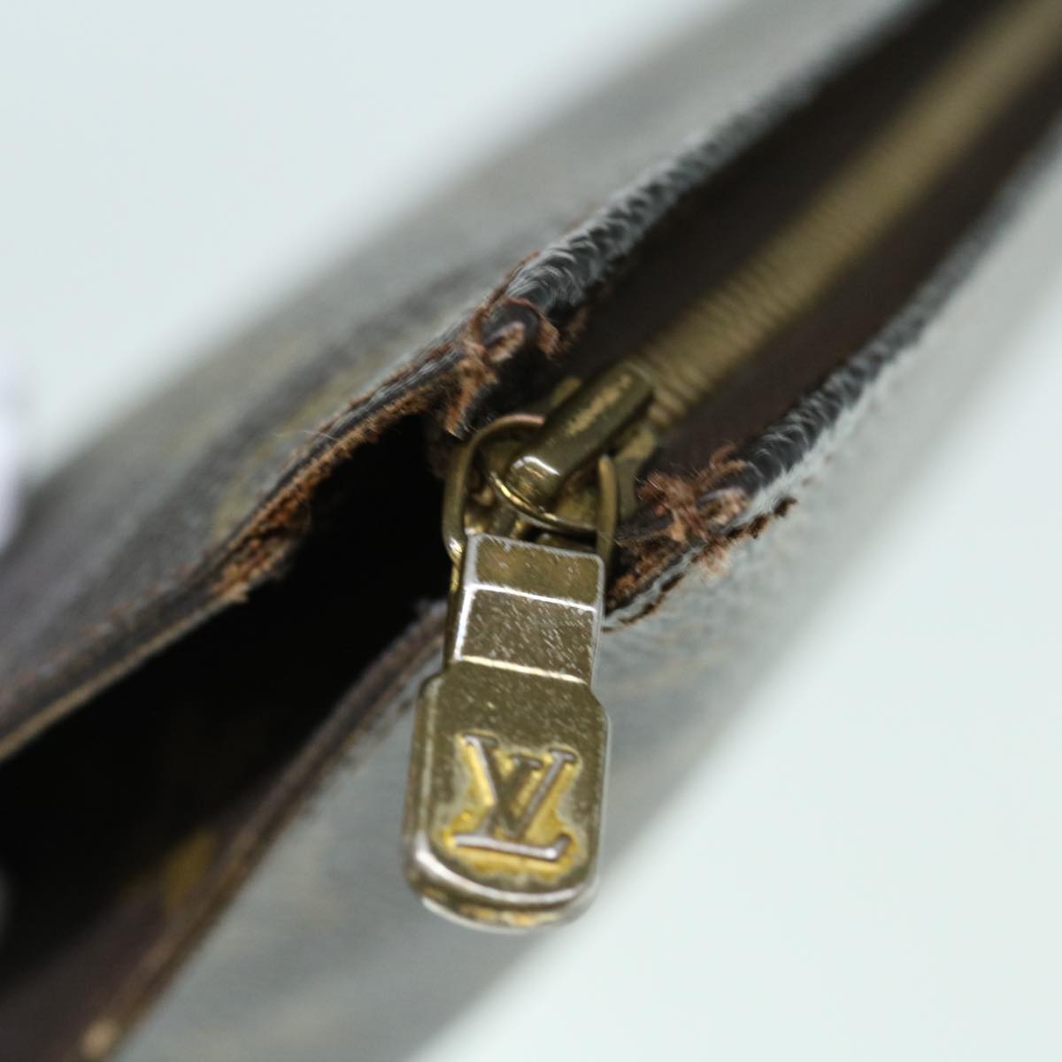 LOUIS VUITTON Monogram Poche Toilette 26 Pouch M47542 LV 64061