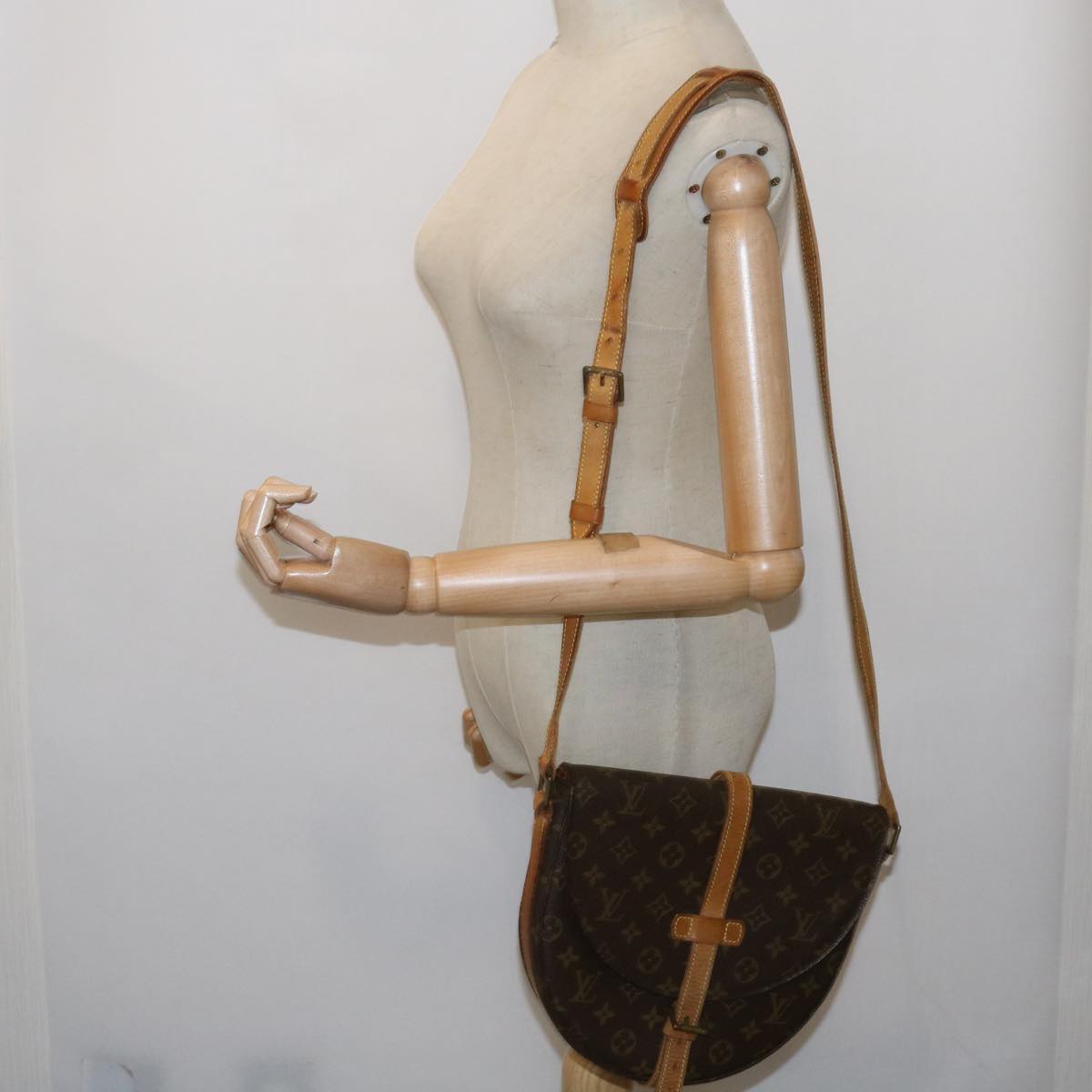 LOUIS VUITTON Monogram Chantilly GM Shoulder Bag M51232 LV 64067